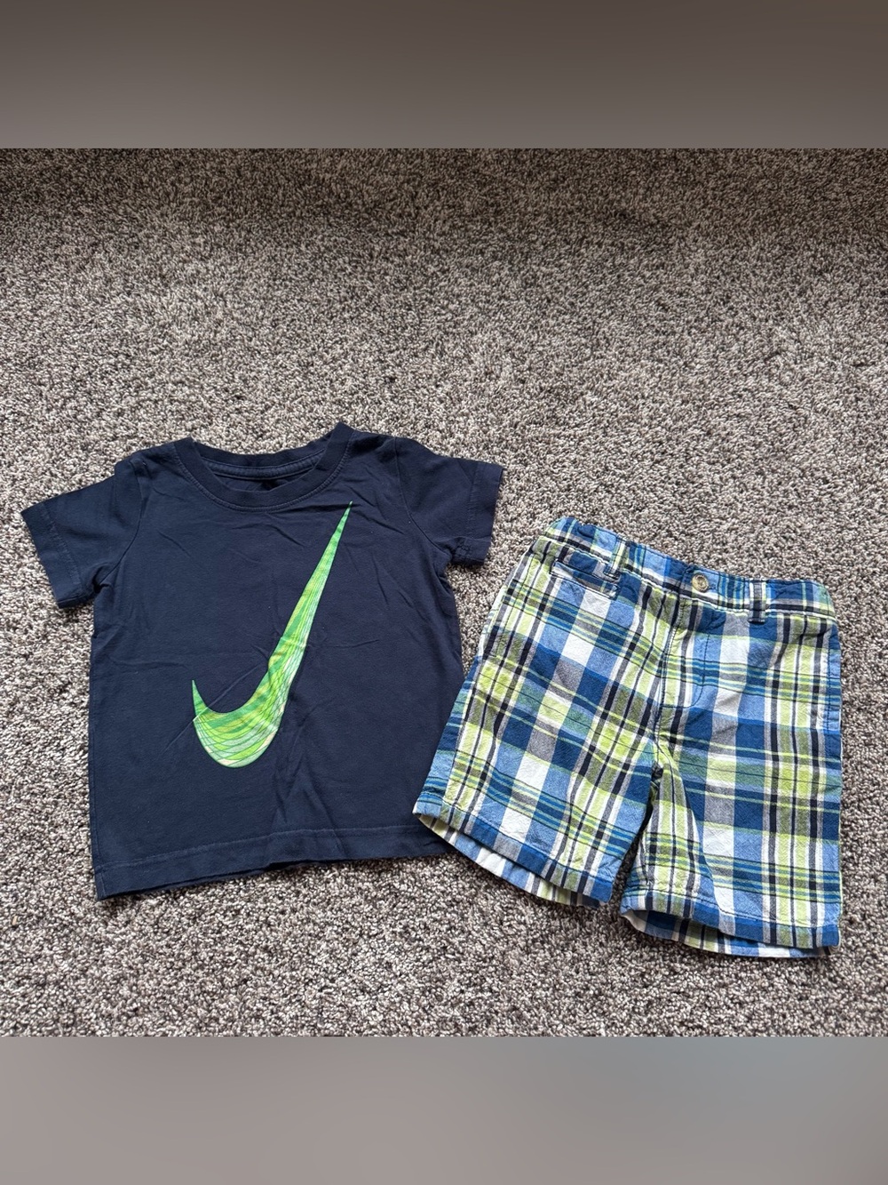 Nike Kids Navy Tee & Plaid Shorts Matching Set - Navy/Green